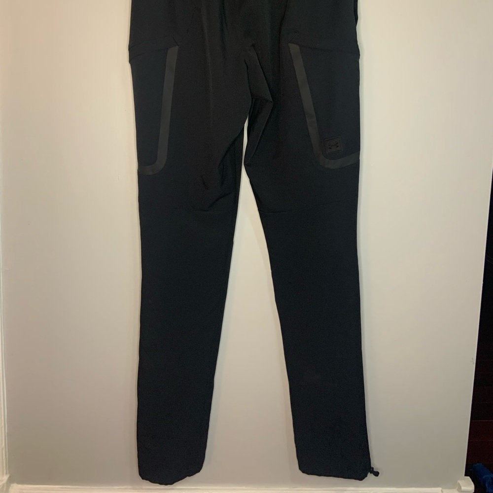 Sm Under Armour. Like new.
